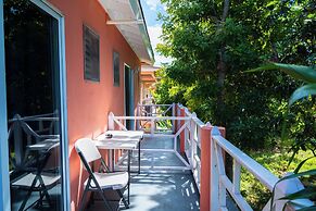 Shields Negril Villas