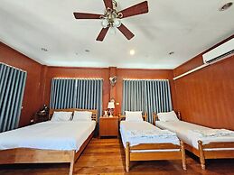 Punnattha House by Peema Villa