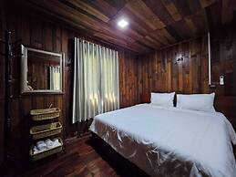 Punnattha House by Peema Villa