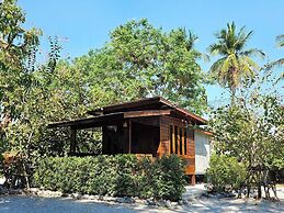 Punnattha House by Peema Villa