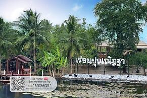 Punnattha House by Peema Villa