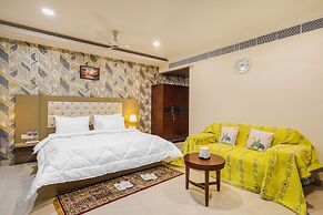 The Greenville by Parfait Street