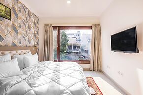 The Greenville by Parfait Street