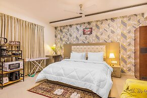 The Greenville by Parfait Street