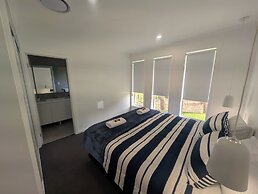 Strawberry Lodge