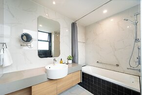 Luminous - Zenity Luxury Apartment - District 1
