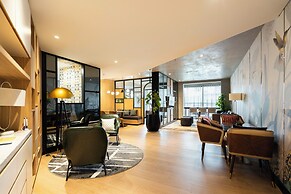 Luminous - Zenity Luxury Apartment - District 1