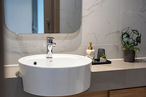 Luminous - Zenity Luxury Apartment - District 1