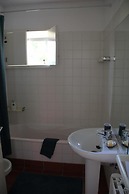 Charming Holiday House in Bairros Portugal With Mountain Views