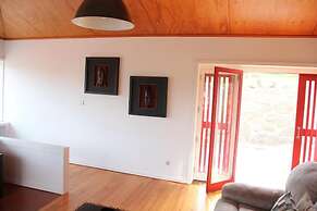 Charming Holiday House in Bairros Portugal With Mountain Views