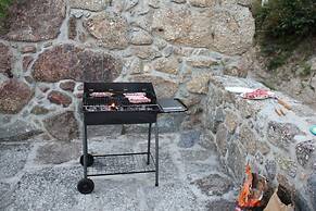 Charming Holiday House in Bairros Portugal With Mountain Views