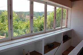 Charming Holiday House in Bairros Portugal With Mountain Views