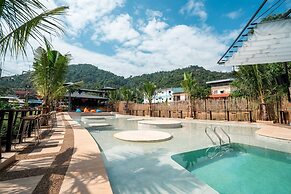 Summer Club and Hostel Ao Nang