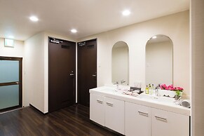 minamisemba crystalplaza