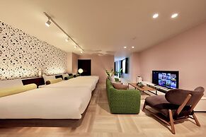 minamisemba crystalplaza