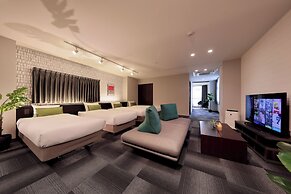 minamisemba crystalplaza