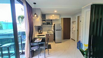 Room-a301- 1 Bedroom Corner Condo Forest