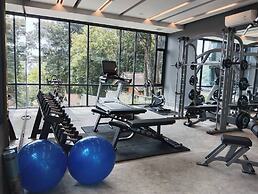 Room-a301- 1 Bedroom Corner Condo Forest