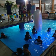 AOSMECPoolCamp Hotel