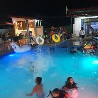 AOSMECPoolCamp Hotel