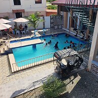 AOSMECPoolCamp Hotel