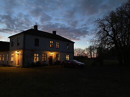 Tullesbo Sätesgård