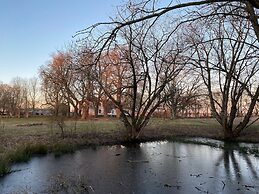 Tullesbo Sätesgård