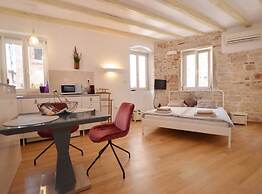 Modern and Cozy Rovinj Old Town Apartments