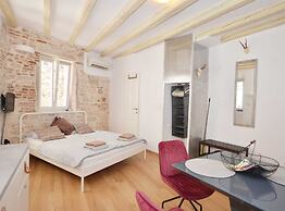 Modern and Cozy Rovinj Old Town Apartments
