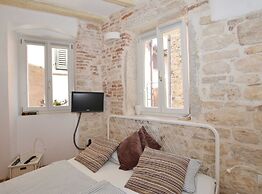 Modern and Cozy Rovinj Old Town Apartments