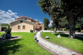 Villa Rosa Magica