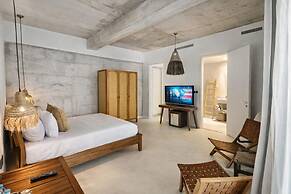 No.908 Sunset Hotel