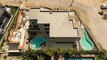 No.908 Sunset Hotel
