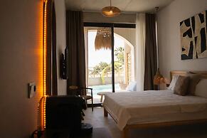 No.908 Sunset Hotel