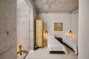No.908 Sunset Hotel
