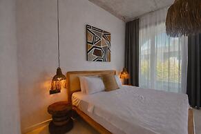 No.908 Sunset Hotel