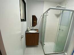 Piscina- AC- academia - Brazilian Corner