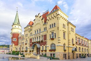 Spalnica Luxury Suite