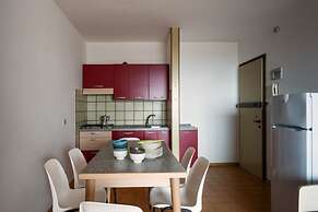 Charming Apartment Near the Beach