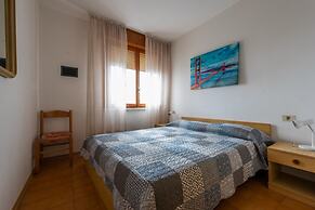 Charming Apartment Near the Beach