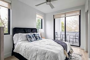 Upstay Brand New Contemporary Apartment Near Soco