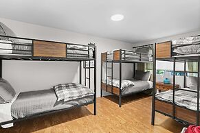 Lakefront Luxury Stunning Views Dock Hot Tub