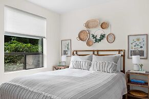 Lakefront Luxury Stunning Views Dock Hot Tub