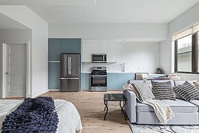 Upstay Newly Renovated Modern Apartment Near Soco