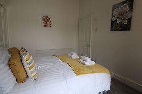 Sefton House by Smart Corporate Stays