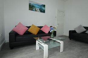 Sefton House by Smart Corporate Stays