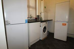 Sefton House by Smart Corporate Stays