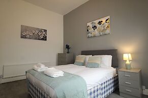 Sefton House by Smart Corporate Stays