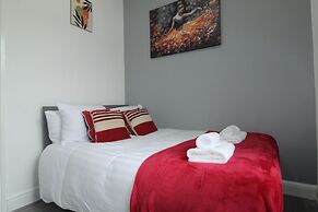 Sefton House by Smart Corporate Stays