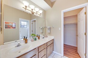 2 Mi to Dtwn: Condo w/ Patio in Mesa!